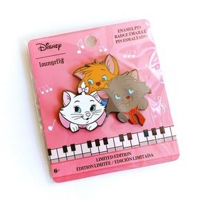 Loungefly & Pins Break the Internet Aristocats Pin